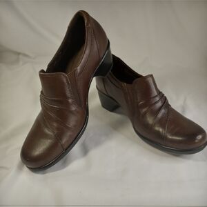 CLARKS Sz 6 Brown Leather Bendables